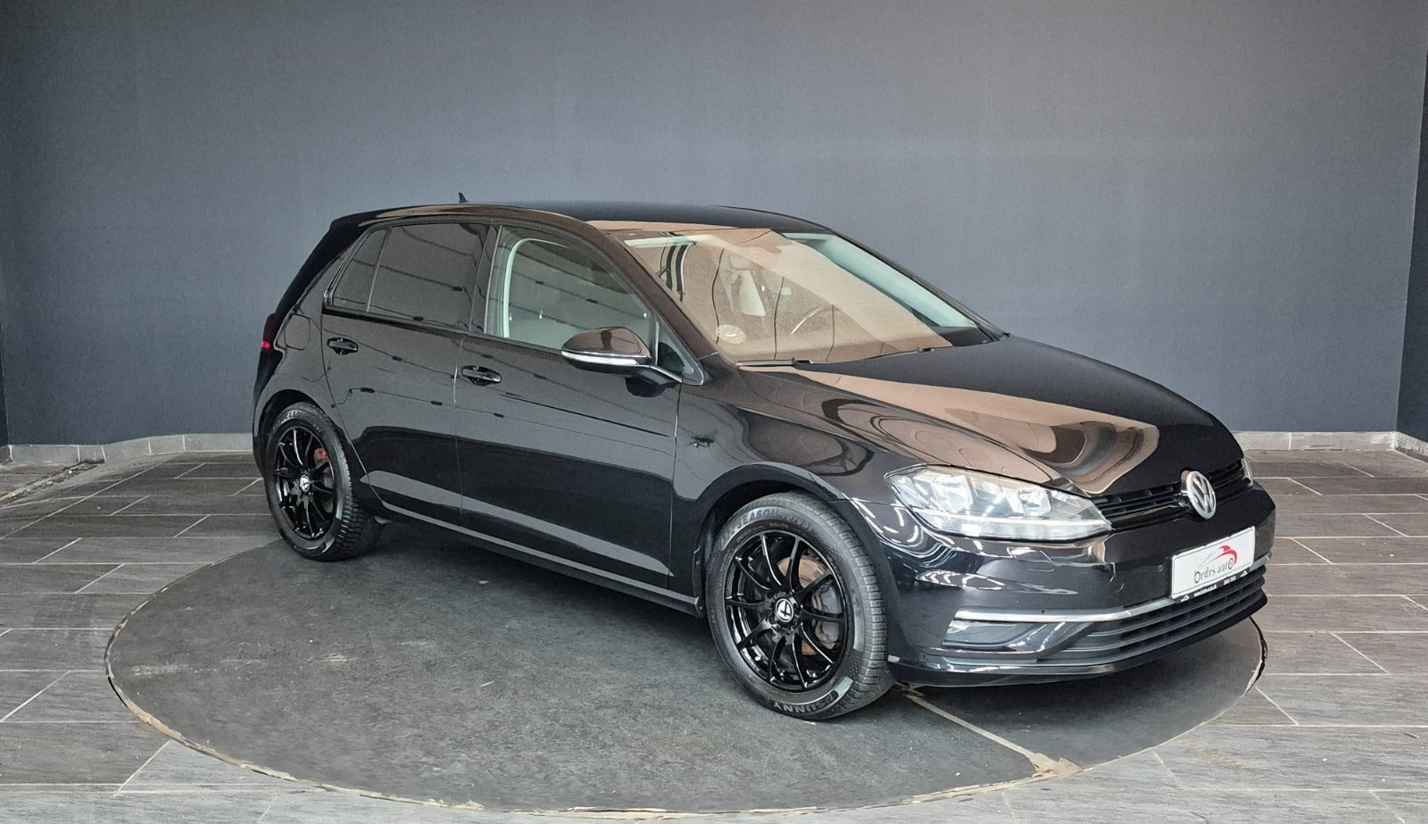 Sort VW Golf VII fra 2017