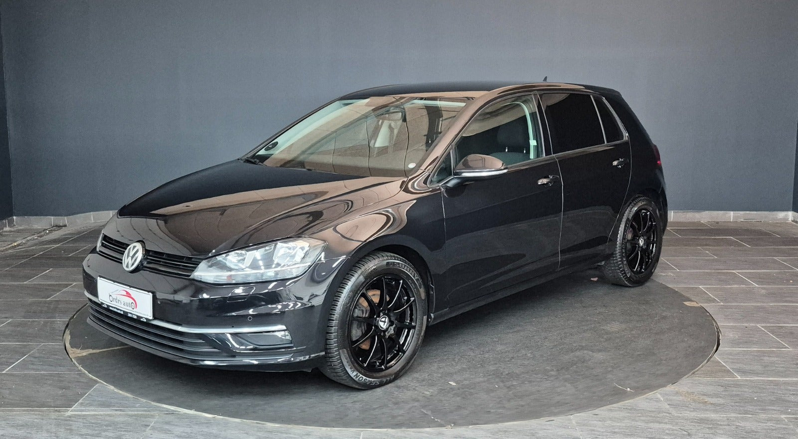 Sort VW Golf VII fra 2017