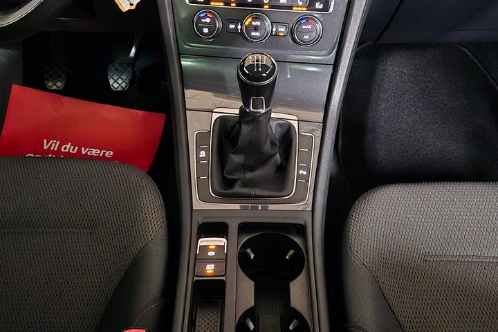 Sort VW Golf VII fra 2017