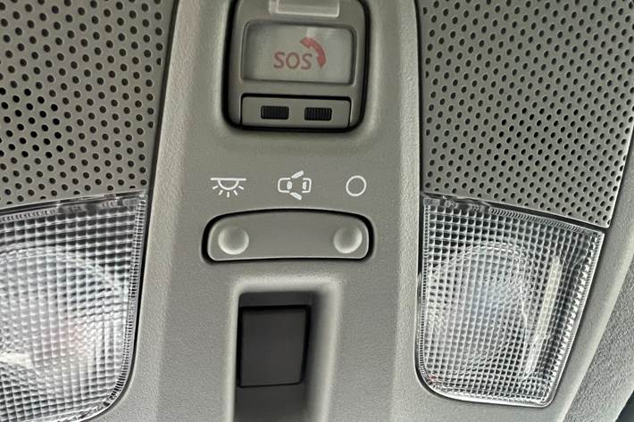 Grå Suzuki S-Cross fra 2025