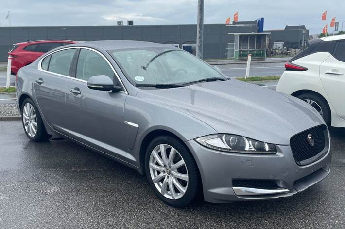 undefined Jaguar XF fra 2012