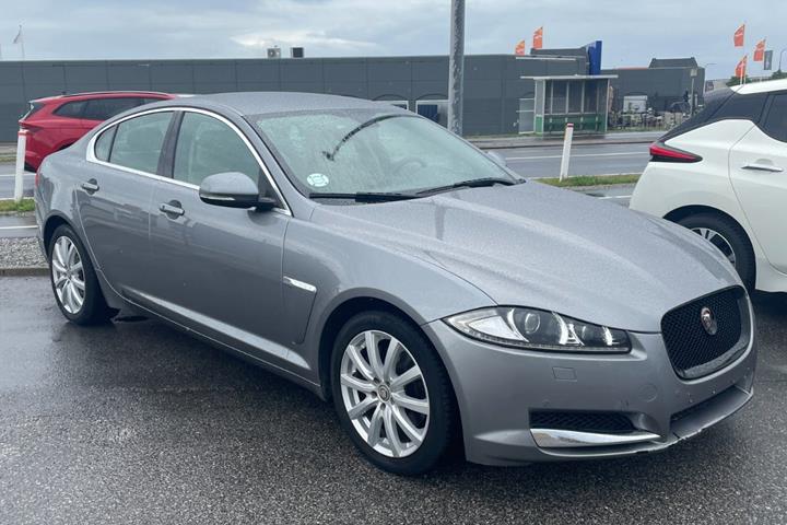undefined Jaguar XF fra 2012