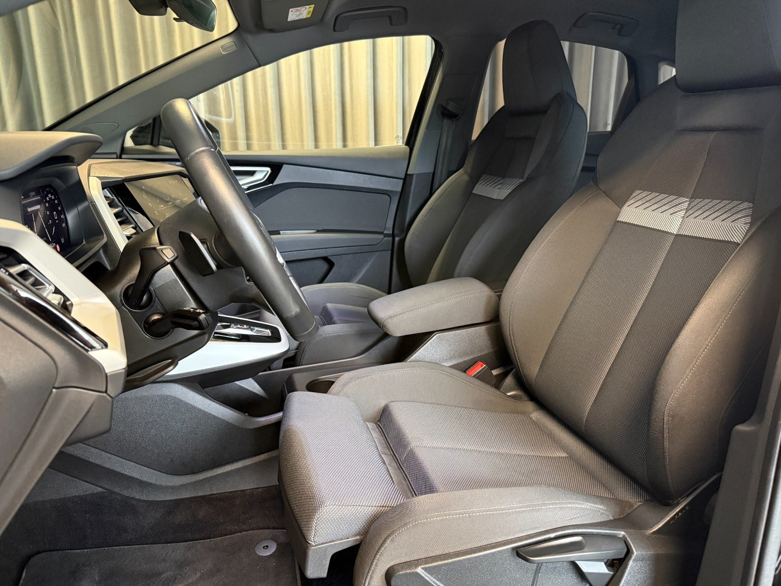 Sort Audi Q4 e-tron fra 2023