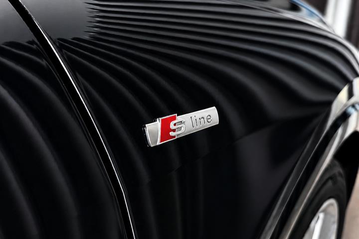 Sort Audi Q4 e-tron fra 2023