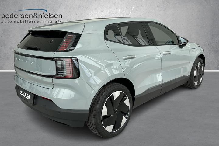 Grå Volvo EX30 fra 2027
