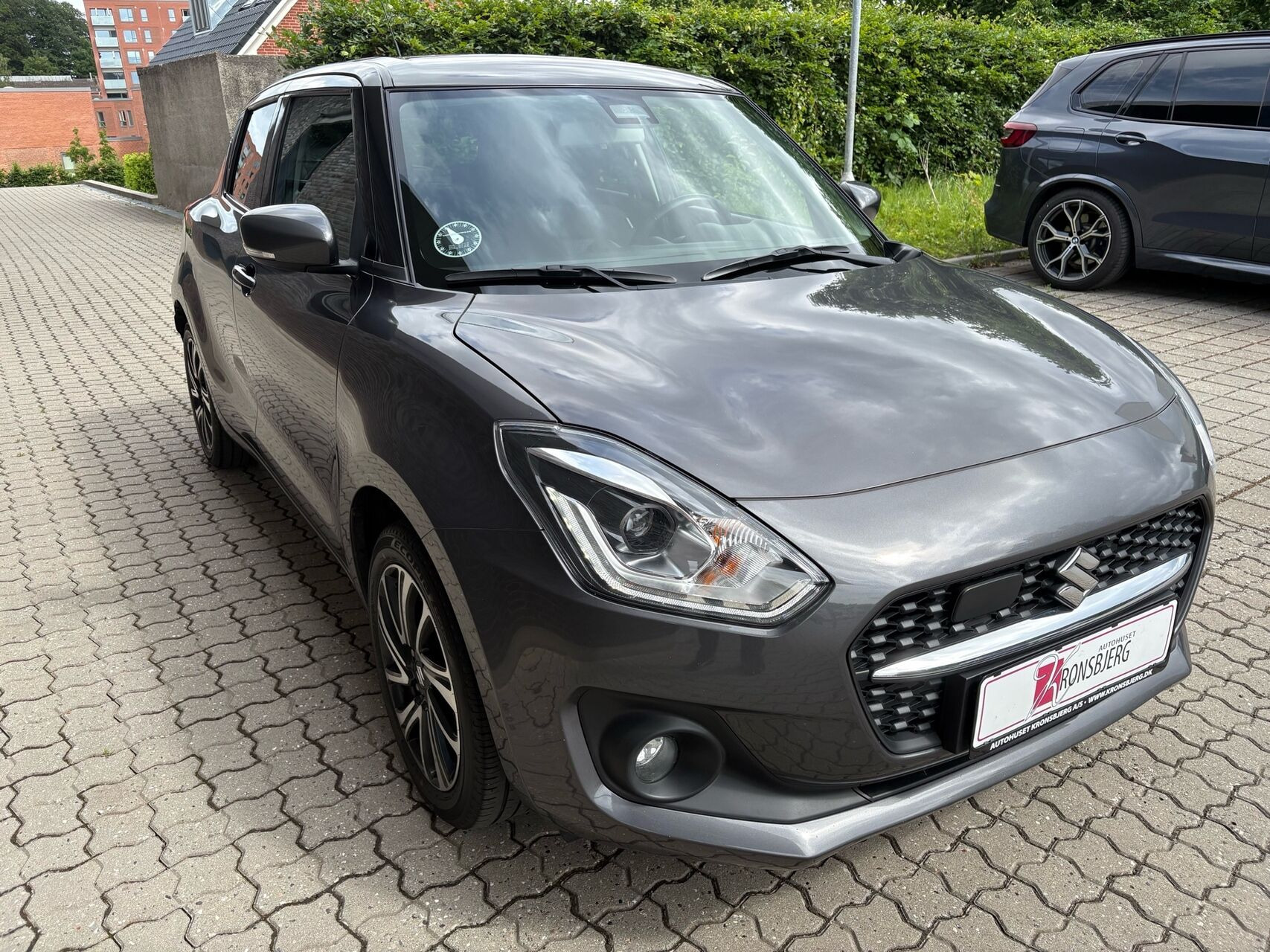 Grå Suzuki Swift fra 2021