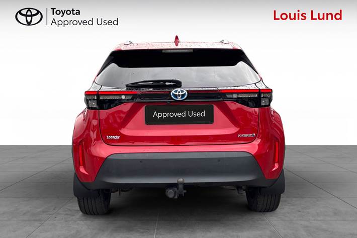 Rød Toyota Yaris Cross fra 2022