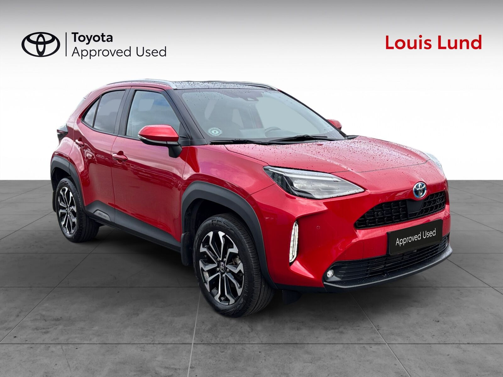 Rød Toyota Yaris Cross fra 2022