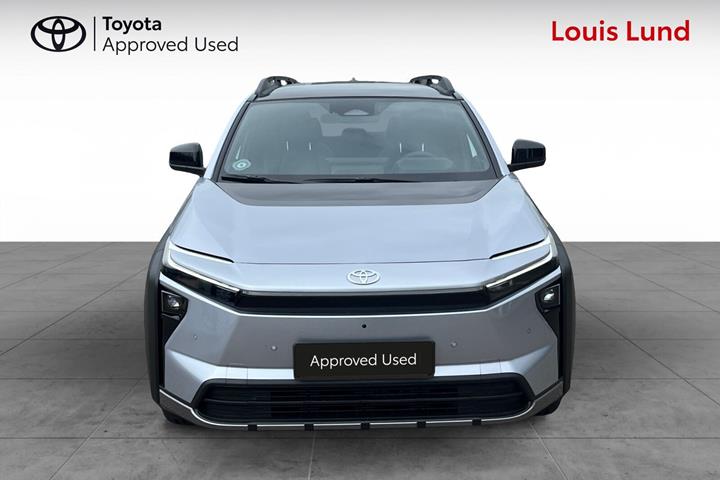 Grå Toyota bZ4X Touring fra 2026