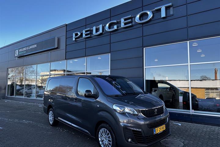 Grå Peugeot Expert fra 2025