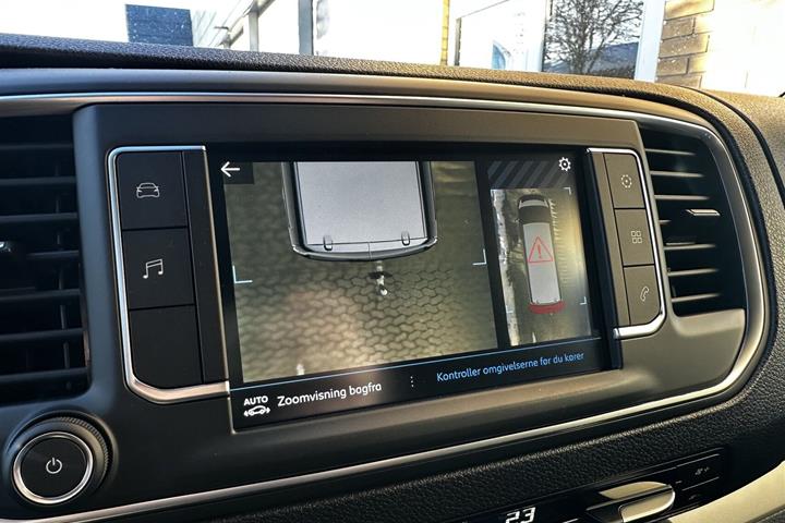 Grå Peugeot Expert fra 2025