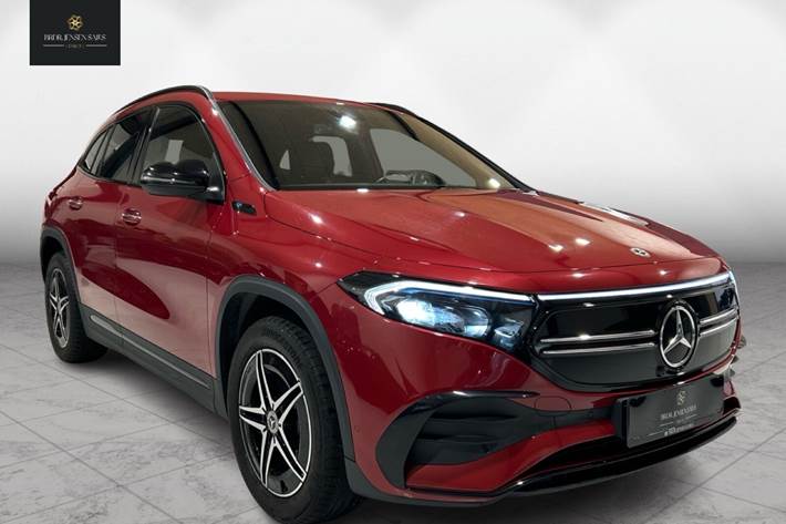 Rød Mercedes EQA 300 fra 2021