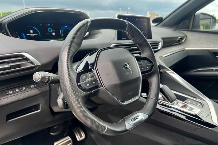 Sort Peugeot 3008 fra 2020