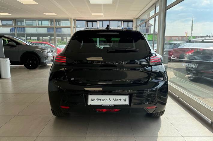 Sort Peugeot e-208 fra 2025