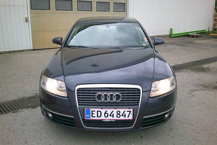 Gul Audi A6 fra 2006