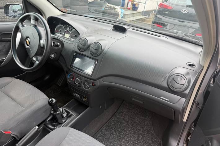 Grå Chevrolet Aveo fra 2010