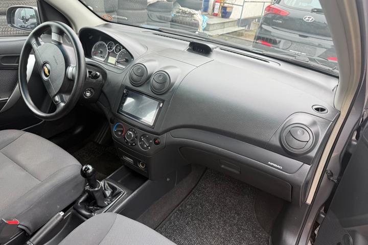 Grå Chevrolet Aveo fra 2010
