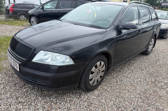 Sort Skoda Octavia fra 2006
