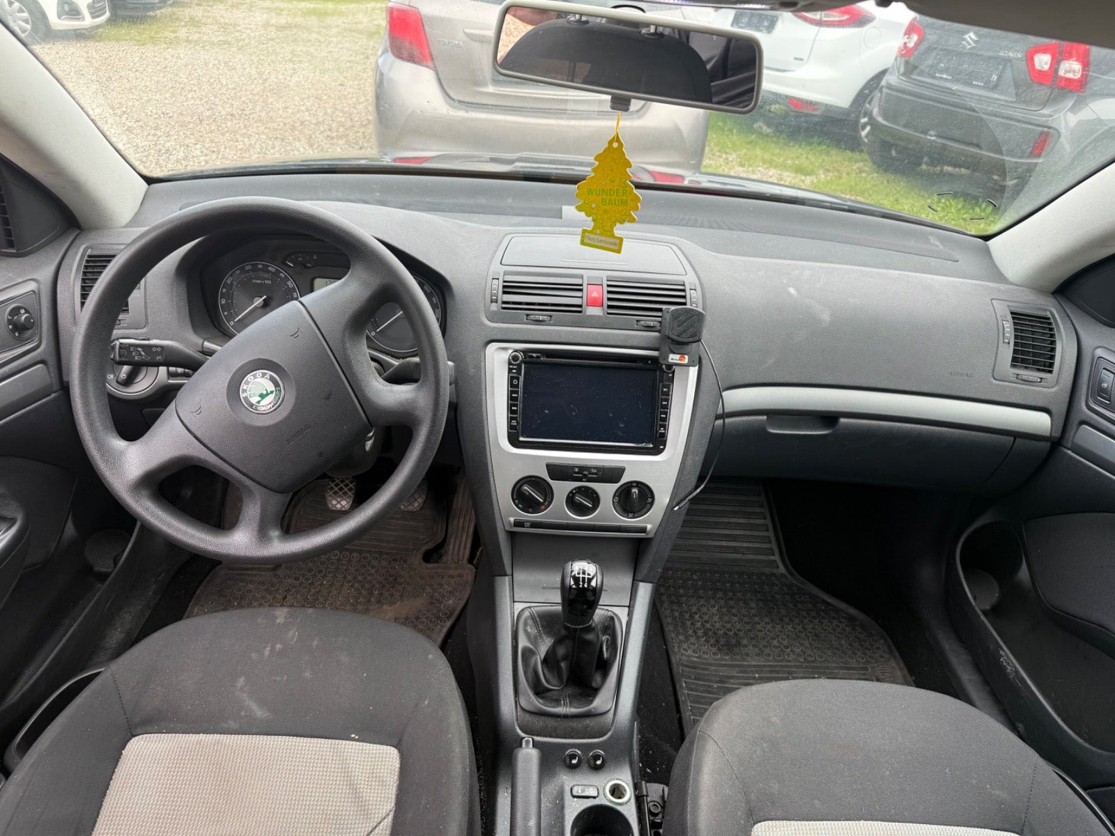 Sort Skoda Octavia fra 2006