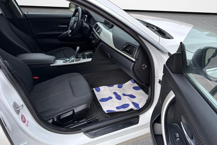 Hvid BMW 420d fra 2017