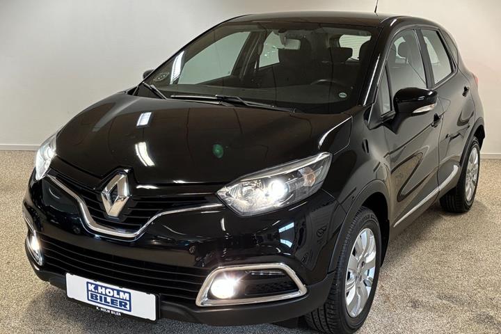 Sort Renault Captur fra 2017 set udefra