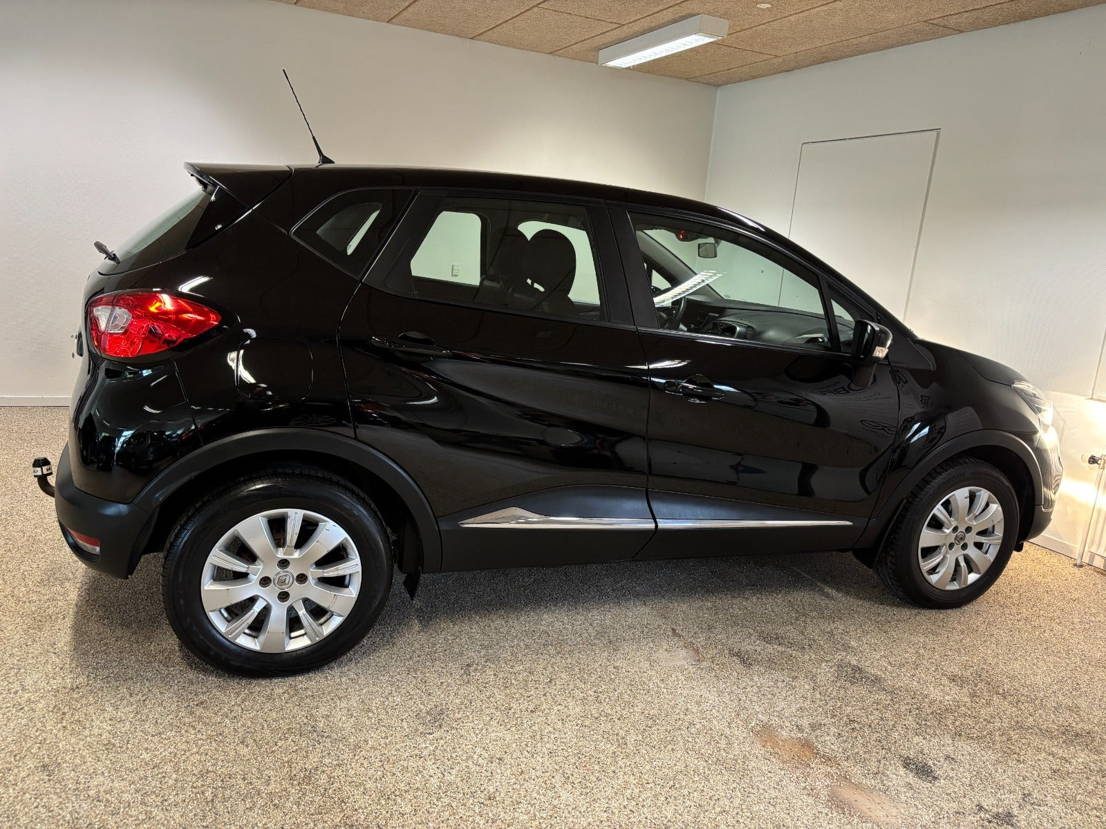 Sort Renault Captur fra 2017
