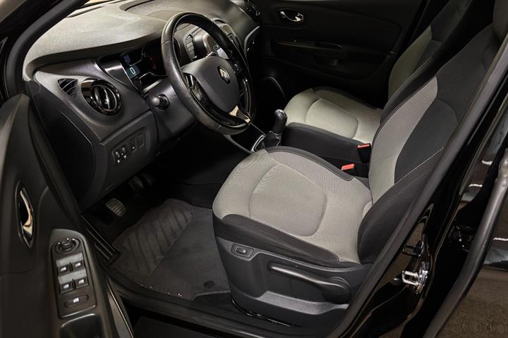 Sort Renault Captur fra 2017