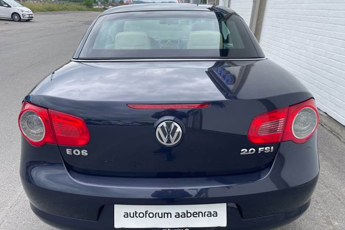 Blå VW Eos fra 2007