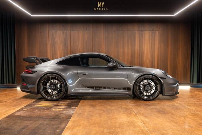 Grå Porsche 911 GT3 fra 2023