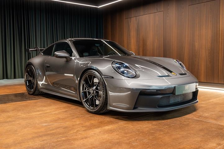 Grå Porsche 911 GT3 fra 2023