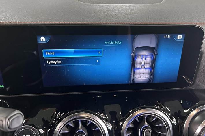 Grå Mercedes EQA250 fra 2022