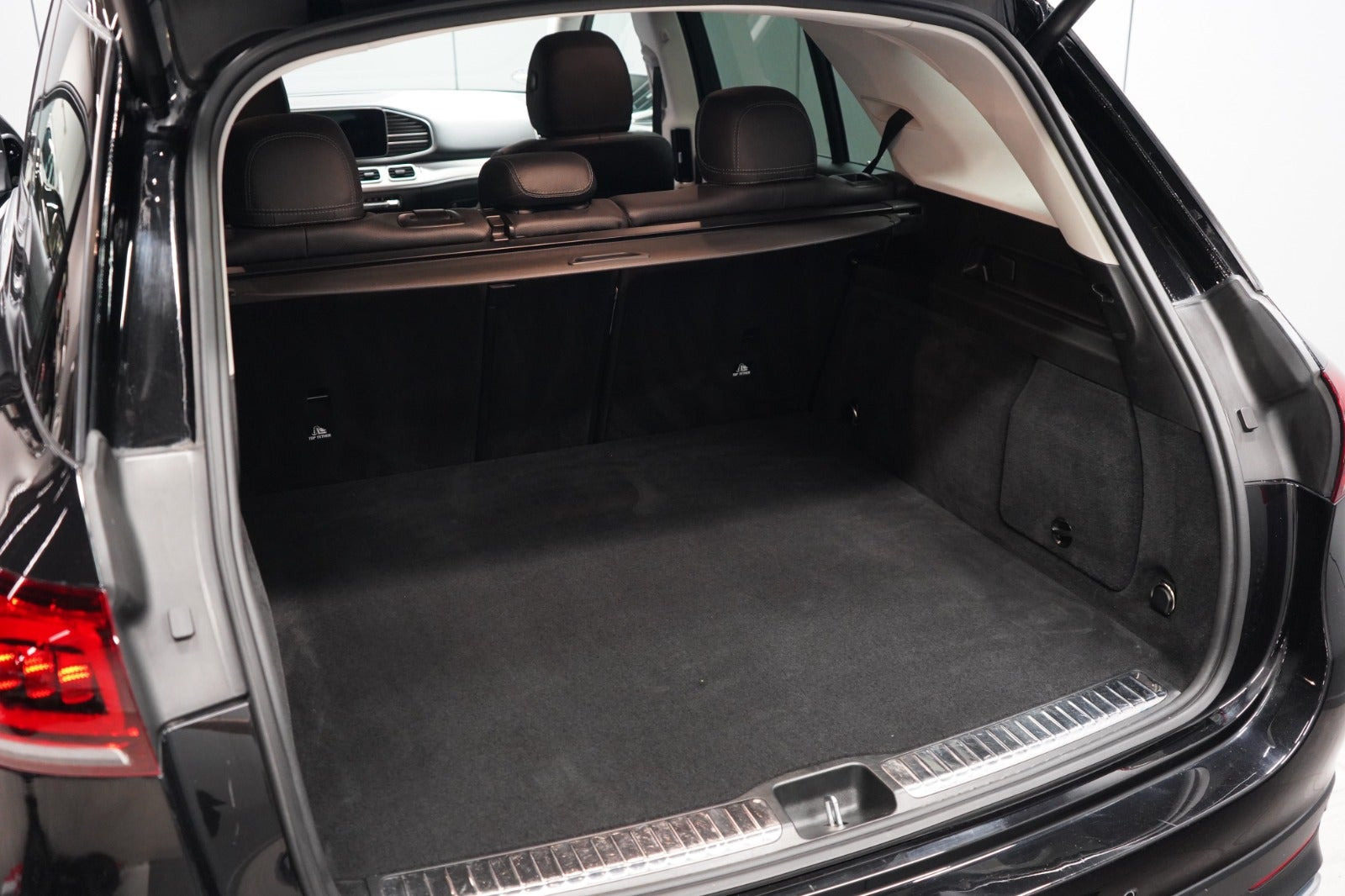 Sort Mercedes GLE350 de fra 2023