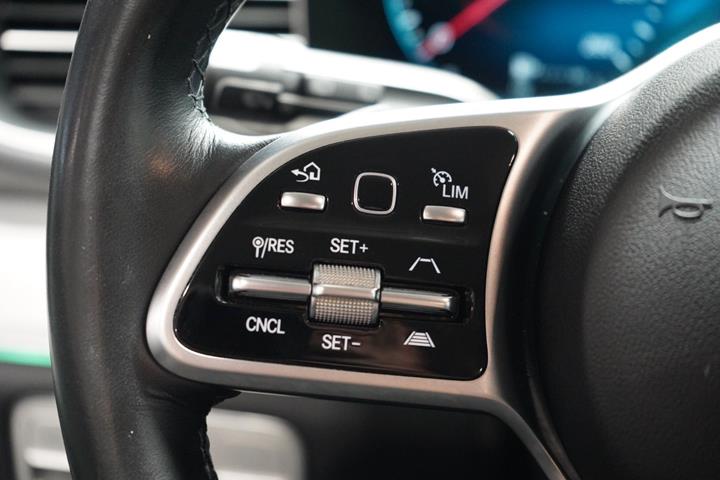 Sort Mercedes GLE350 de fra 2023