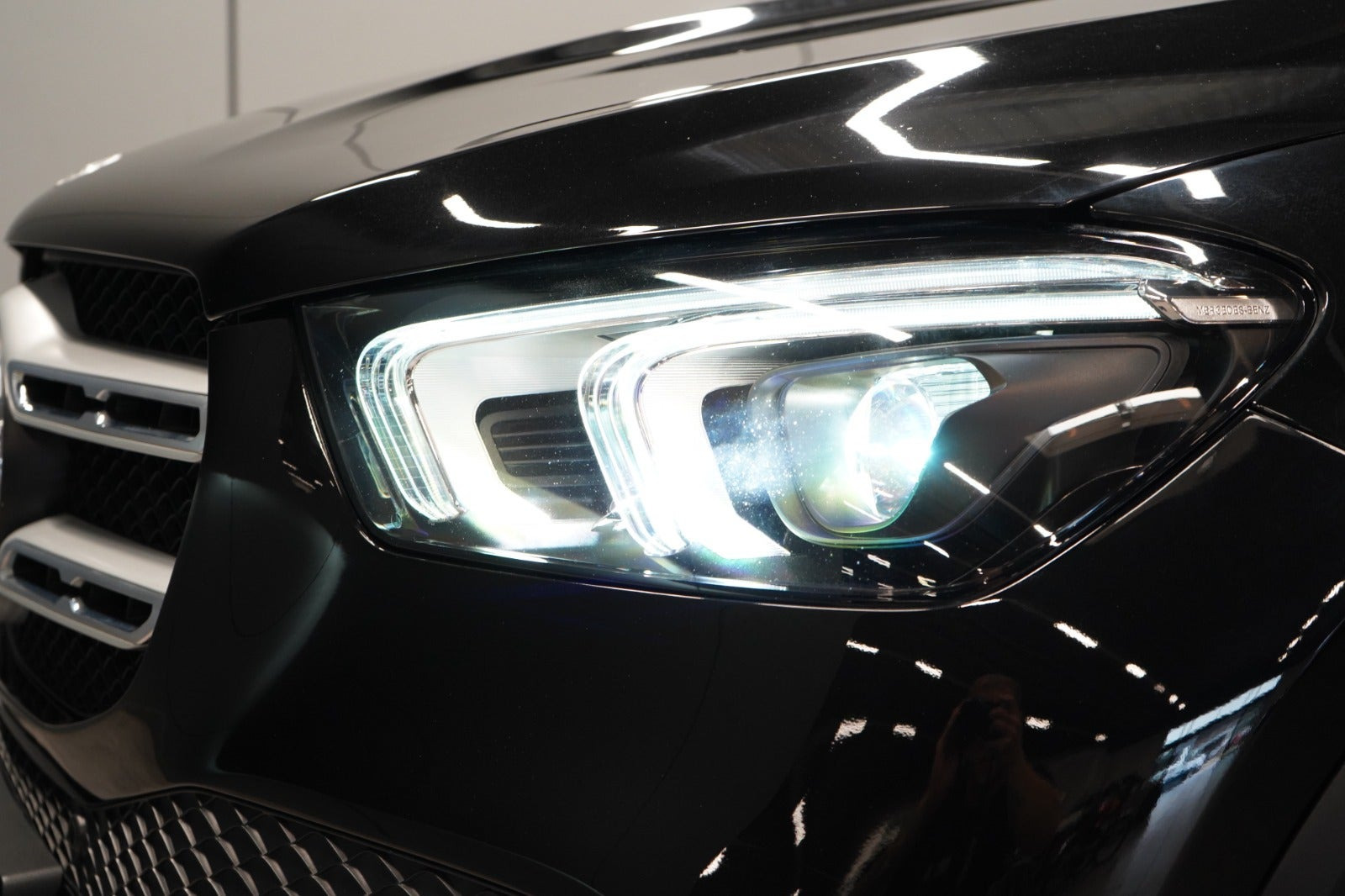 Sort Mercedes GLE350 de fra 2023