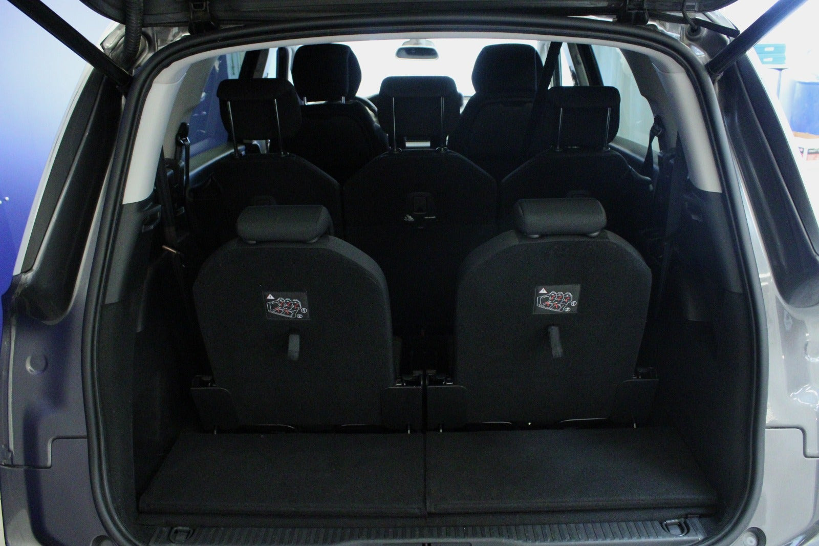 Grå Citroën Grand C4 SpaceTourer fra 2020
