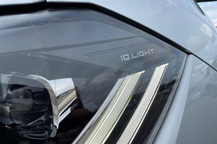 Sølv VW Polo fra 2022