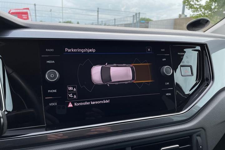 Sølv VW Polo fra 2022