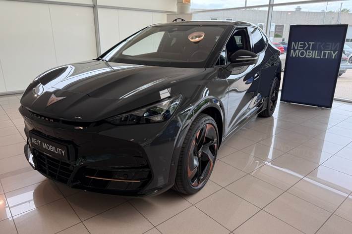 Grå Cupra Tavascan fra 2024