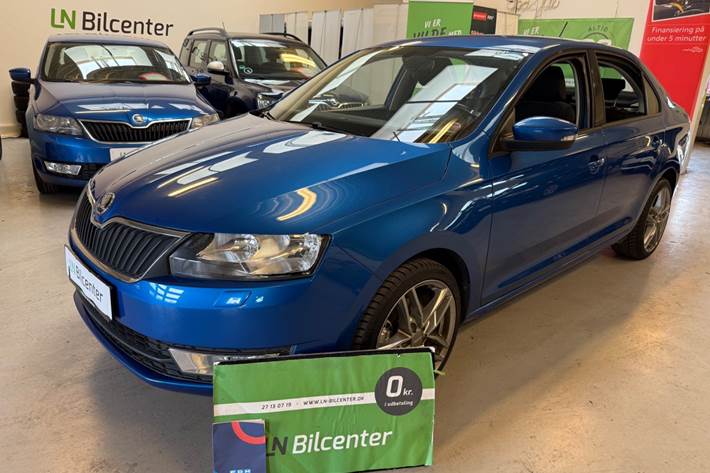 Grå Skoda Rapid fra 2017