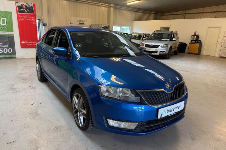 Grå Skoda Rapid fra 2017