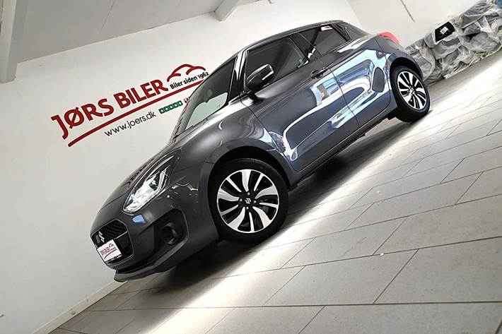Grå Suzuki Swift fra 2019