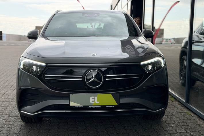 Grå Mercedes EQA250+ fra 2023