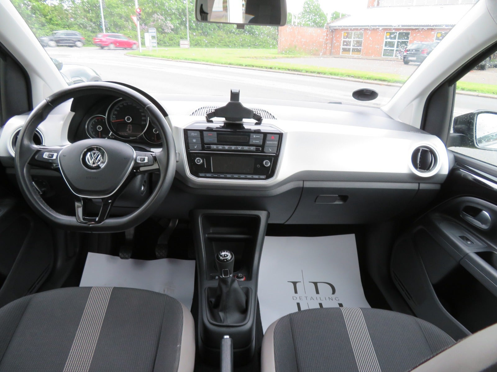 Sort VW UP! fra 2017