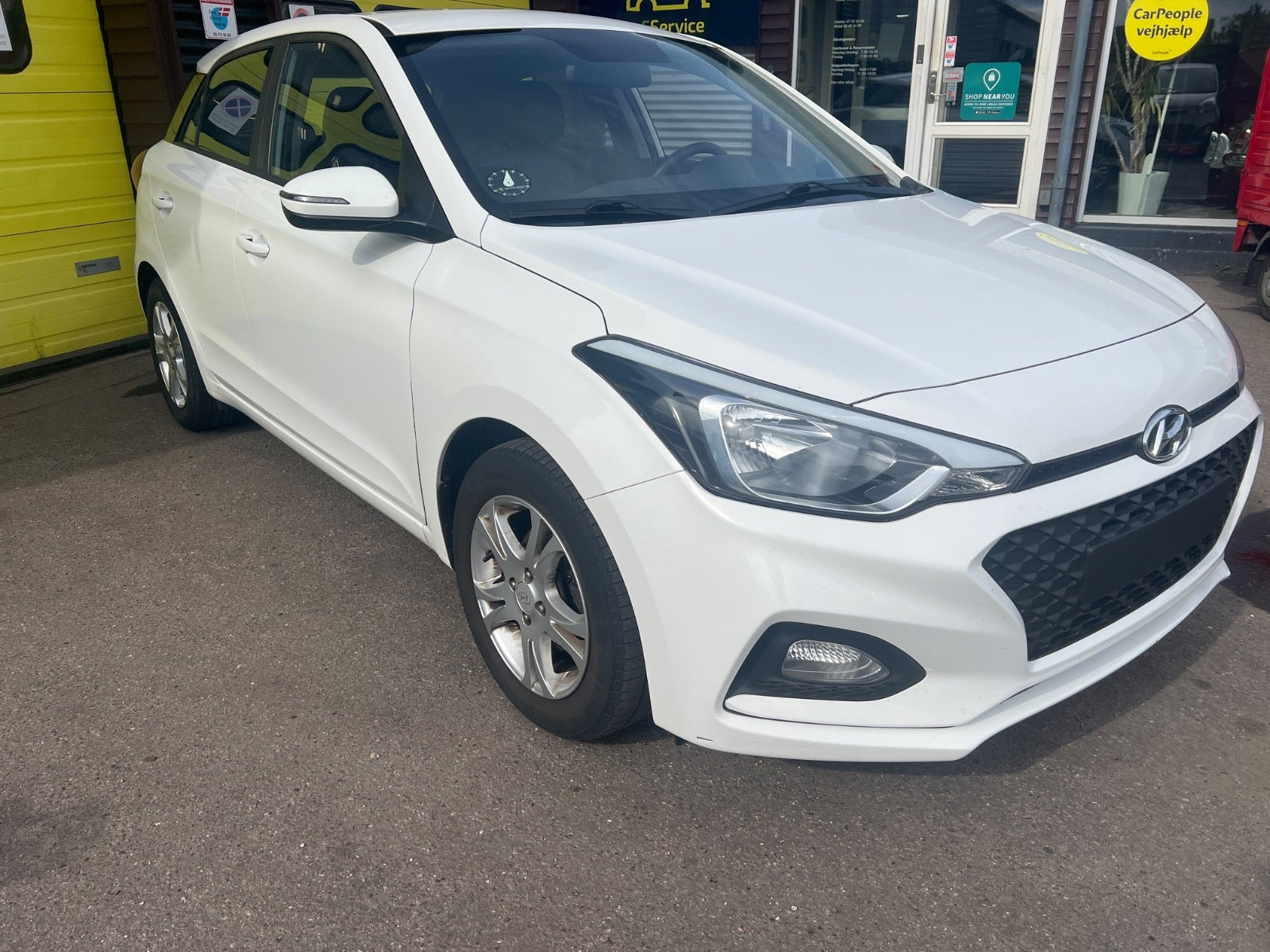 Hvid Hyundai i20 fra 2018