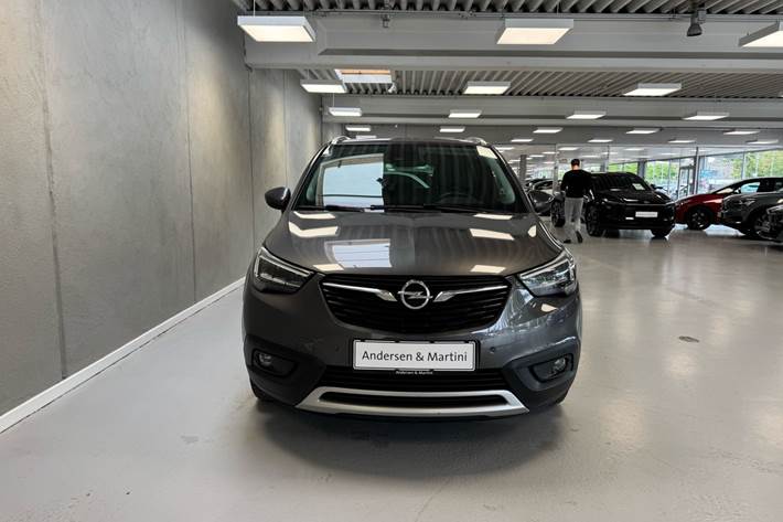 Grå Opel Crossland X fra 2020