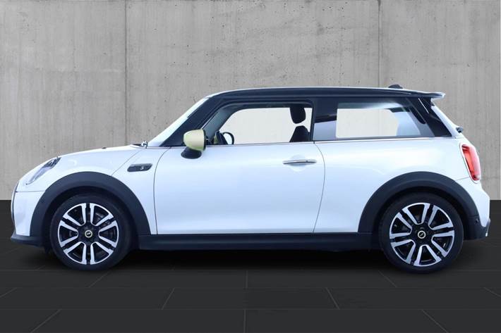 Hvid Mini Cooper SE fra 2023
