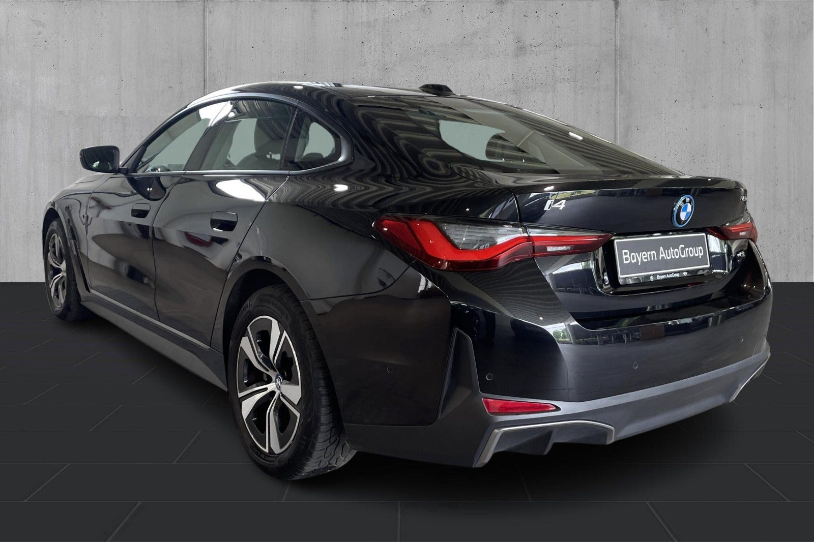 Sort BMW i4 fra 2023