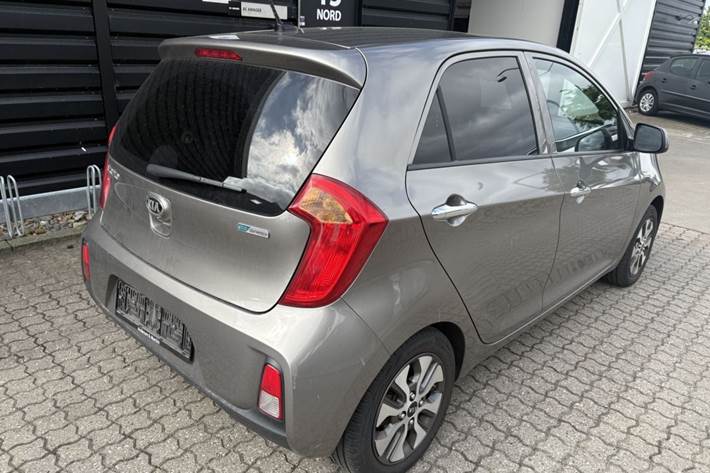 Grå Kia Picanto fra 2016