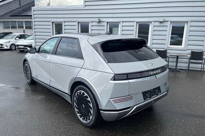 Grå Hyundai Ioniq 5 fra 2021