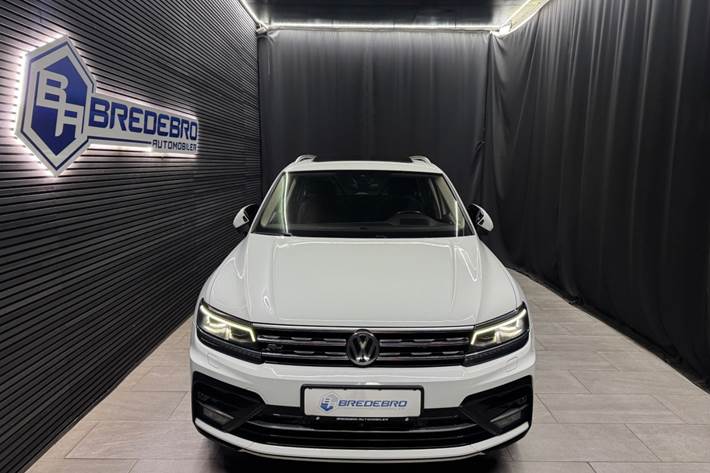 Hvid VW Tiguan fra 2017